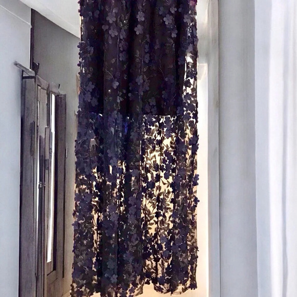 Women's 3D Floral Appliqué + Sequined Silhouette Formal Gown XSCAPE NWT Size 4 - Picture 8 of 12